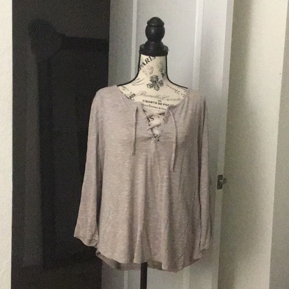 Tan 3/4 Sleeve Shirt 👚